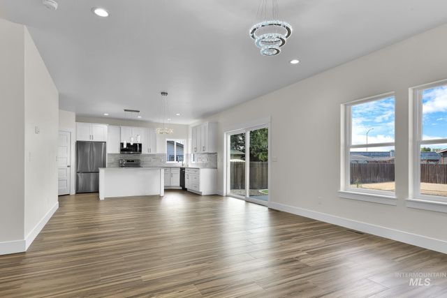 2207 S Janeen St, Boise, ID 83709