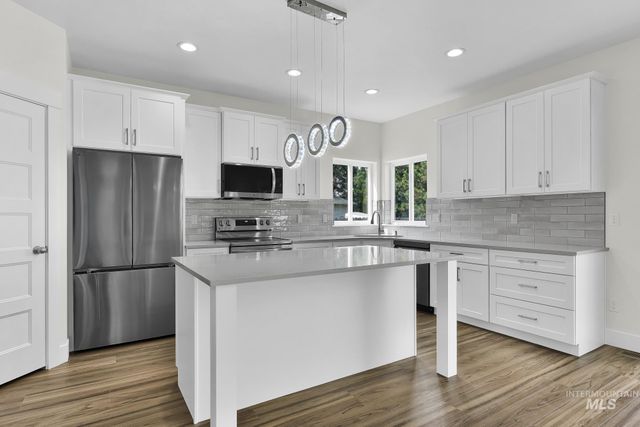 2207 S Janeen St, Boise, ID 83709