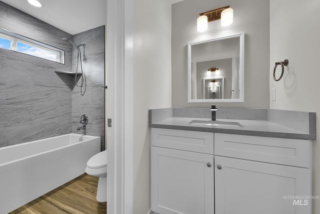 2207 S Janeen St, Boise, ID 83709
