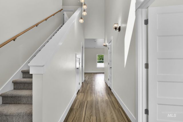 2207 S Janeen St, Boise, ID 83709