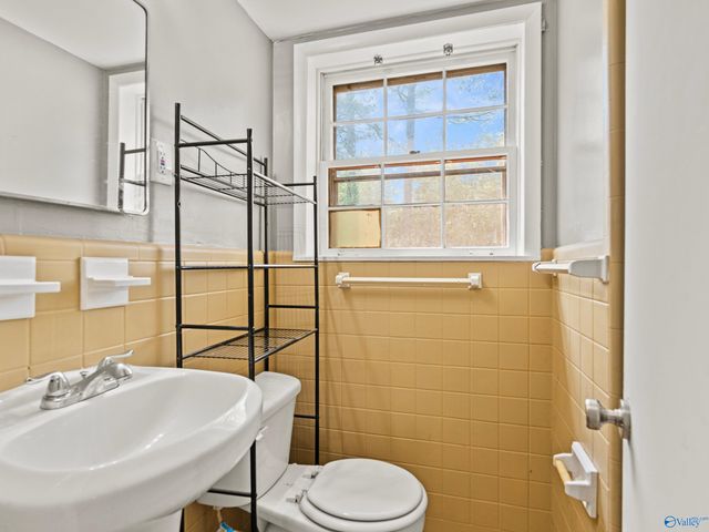 11402 Maplecrest Drive SE, Huntsville, AL 35803