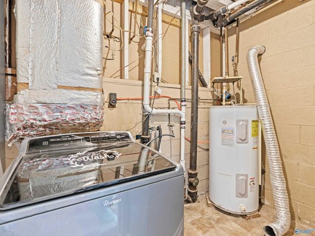 11402 Maplecrest Drive SE, Huntsville, AL 35803