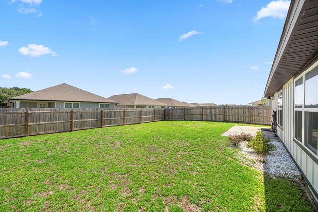 932 Sandbar Loop, Crestview, FL 32539