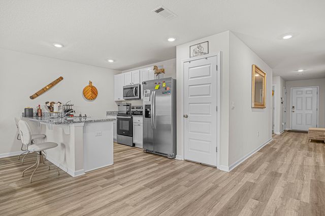 932 Sandbar Loop, Crestview, FL 32539
