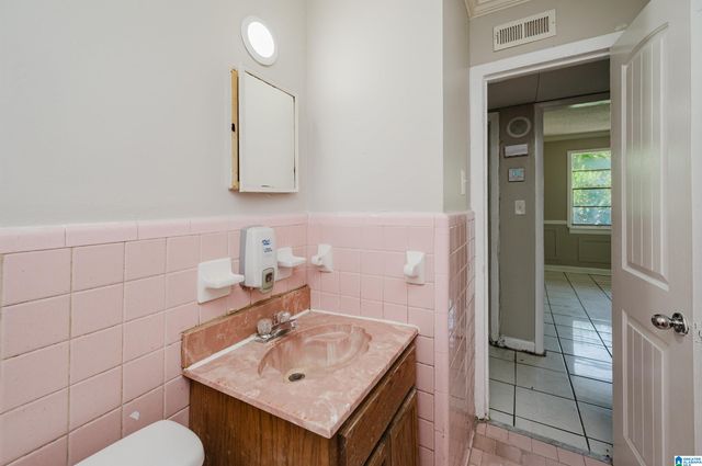 1616 18TH PLACE N, Birmingham, AL 35234