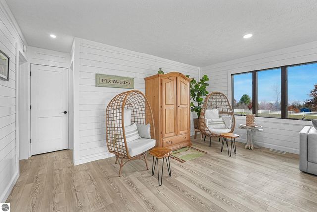 750 N Dumas Road, Suttons Bay, MI 49682