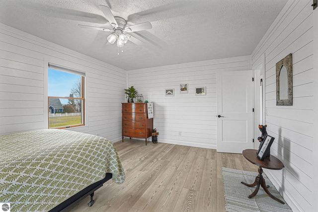 750 N Dumas Road, Suttons Bay, MI 49682