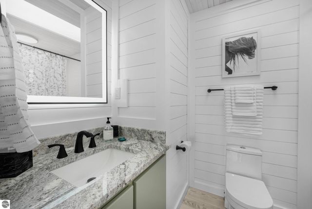 750 N Dumas Road, Suttons Bay, MI 49682