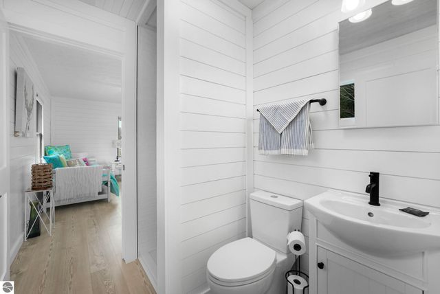 750 N Dumas Road, Suttons Bay, MI 49682