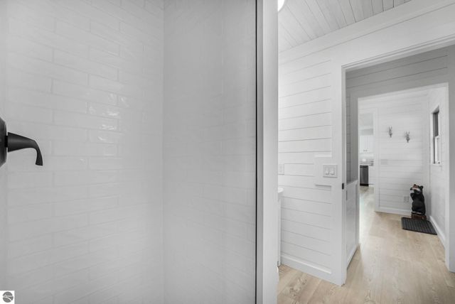 750 N Dumas Road, Suttons Bay, MI 49682