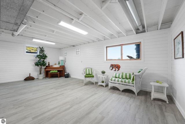 750 N Dumas Road, Suttons Bay, MI 49682