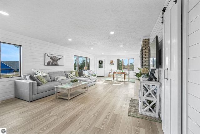 750 N Dumas Road, Suttons Bay, MI 49682