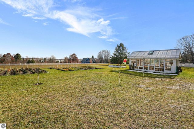 750 N Dumas Road, Suttons Bay, MI 49682