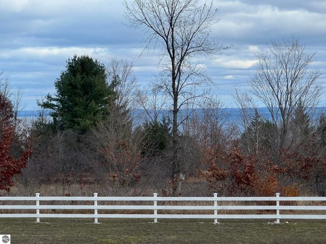 750 N Dumas Road, Suttons Bay, MI 49682