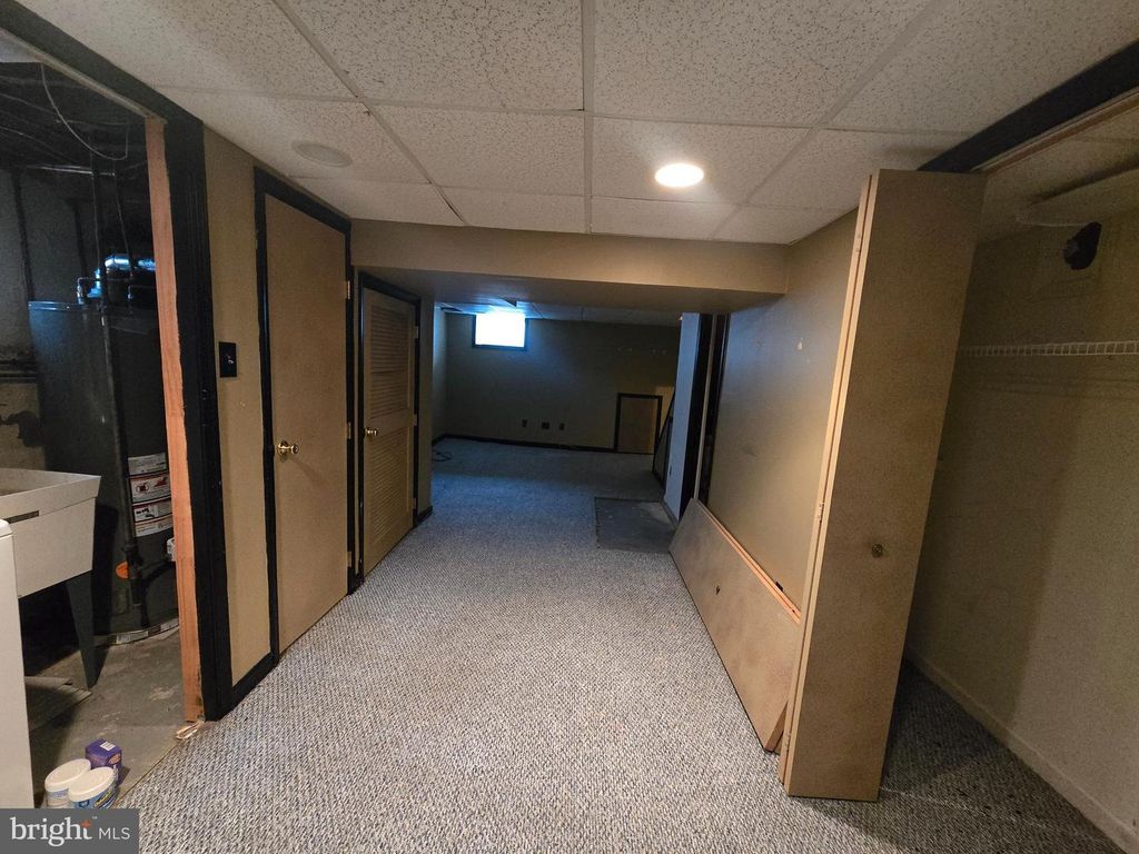 Image 14 of property listing at 118 JULIANA TER, Darby, PA 19023