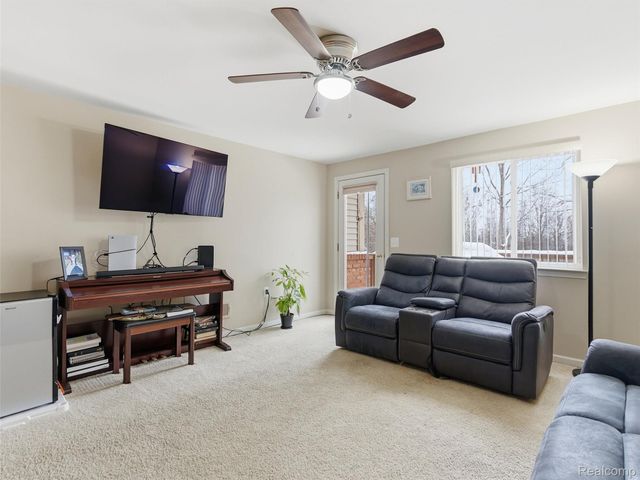 56696 Long Island Drive, Shelby Charter Township, MI 48316