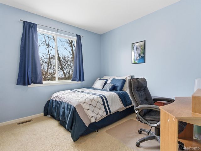 56696 Long Island Drive, Shelby Charter Township, MI 48316