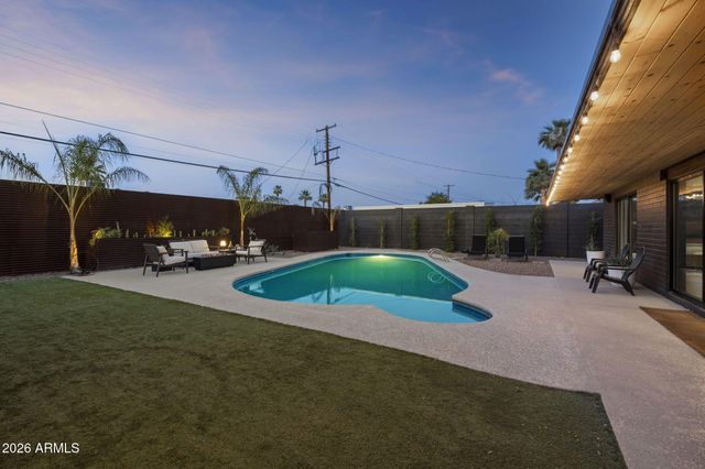 8124 E GRANADA Road, Scottsdale, AZ 85257