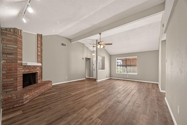 17043 Coachmaker Drive, Friendswood, TX 77546