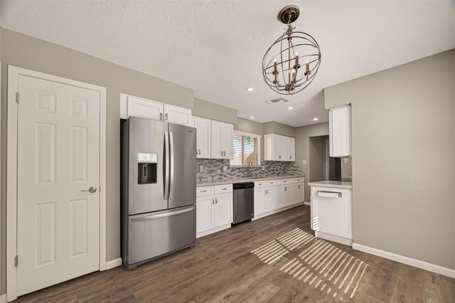 17043 Coachmaker Drive, Friendswood, TX 77546