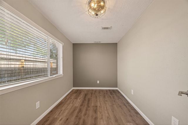 17043 Coachmaker Drive, Friendswood, TX 77546