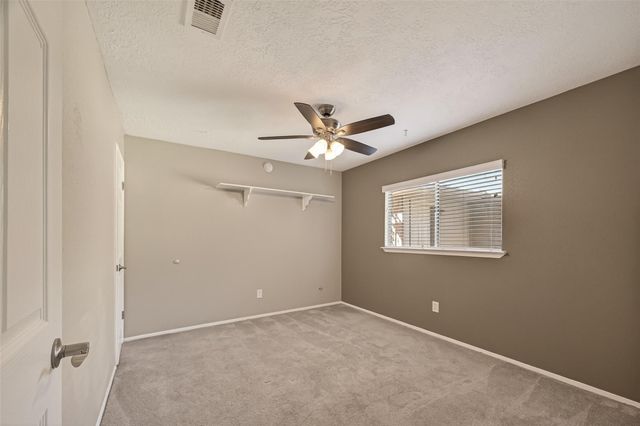 17043 Coachmaker Drive, Friendswood, TX 77546