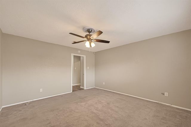 17043 Coachmaker Drive, Friendswood, TX 77546