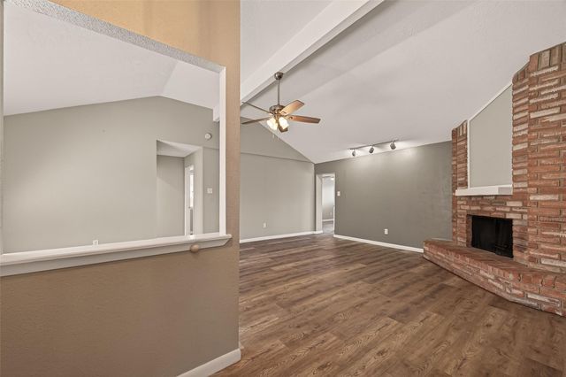 17043 Coachmaker Drive, Friendswood, TX 77546