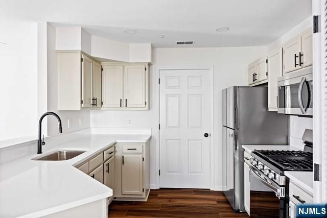 6001 Tudor, Pequannock Township, NJ 07444