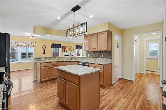 2656 Highland Meadows WAY, Virginia Beach, VA 23456