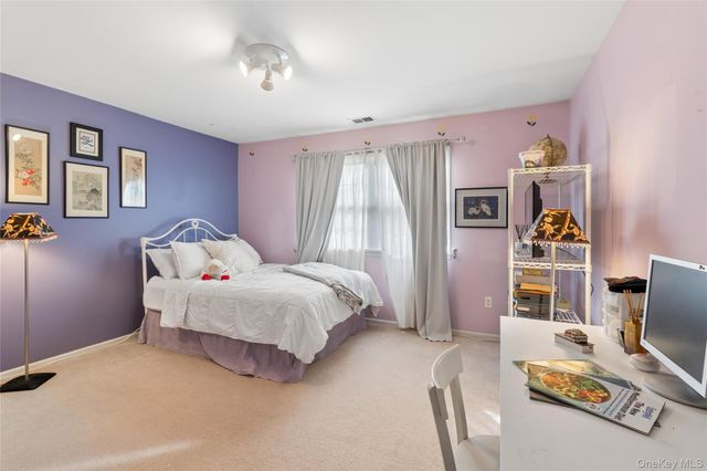 3 Naomi Court, Melville, NY 11747