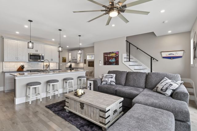 44 Centenary Avenue, Laconia, NH 03246