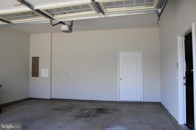 7412 LEES COMMAND BLVD, Fredericksburg, VA 22407