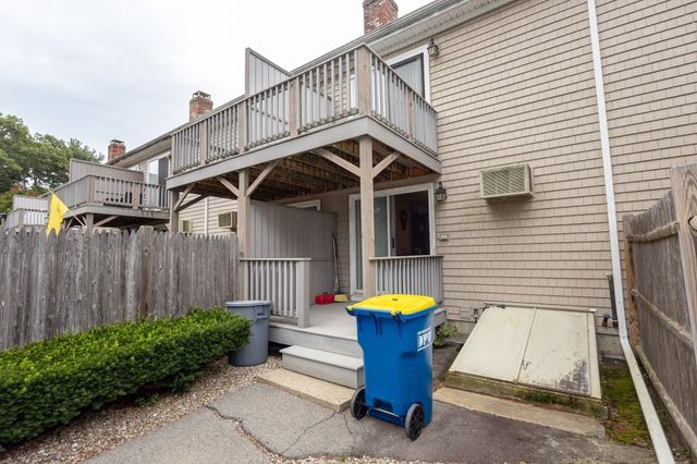 6 Robins St. 6, East Bridgewater, MA 02333