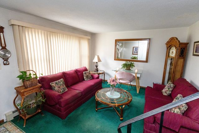 6 Robins St. 6, East Bridgewater, MA 02333