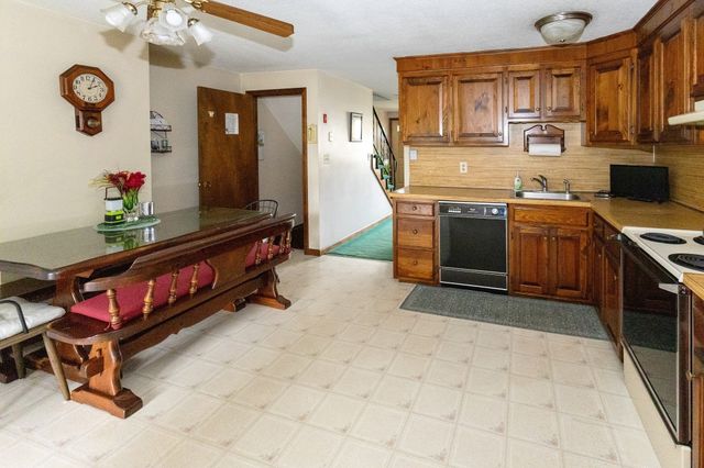 6 Robins St. 6, East Bridgewater, MA 02333