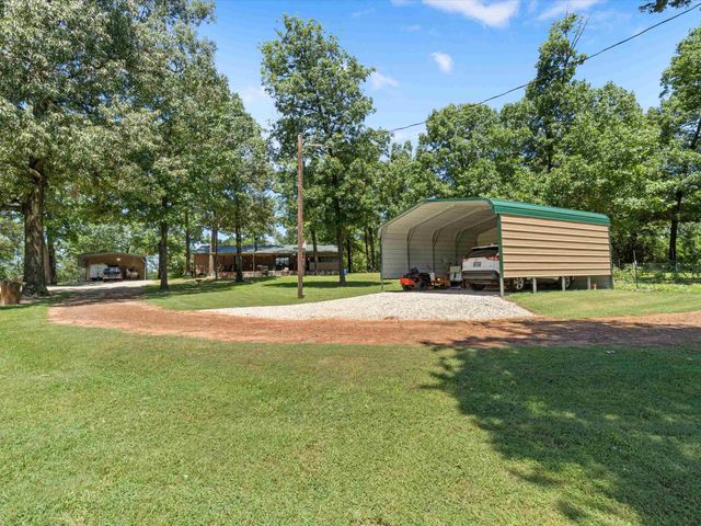 141 Birch Rd, Big Sandy, TX 75755
