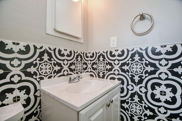 9614 Larston Street, Houston, TX 77055