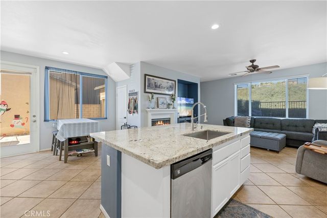 29013 Mirada Circulo, Valencia, CA 91354