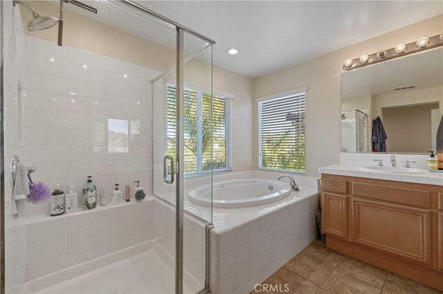 29013 Mirada Circulo, Valencia, CA 91354