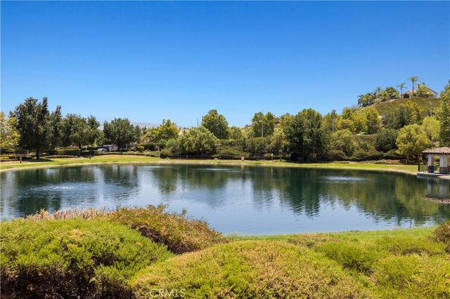 29013 Mirada Circulo, Valencia, CA 91354