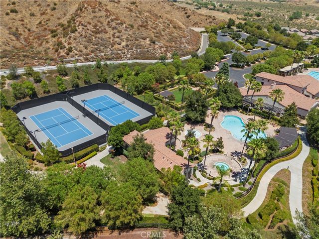 29013 Mirada Circulo, Valencia, CA 91354