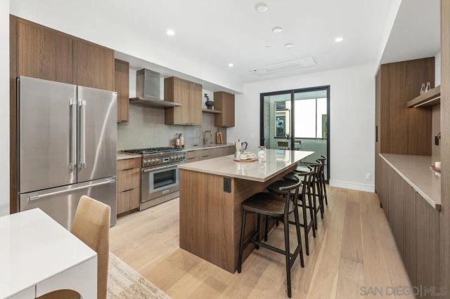 4222 Tonopah Ave, San Diego, CA 92110