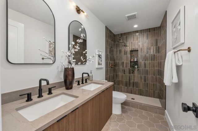 4222 Tonopah Ave, San Diego, CA 92110
