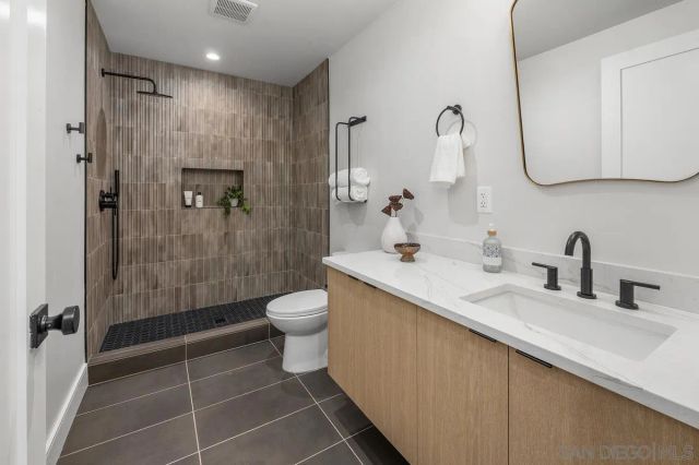 4222 Tonopah Ave, San Diego, CA 92110