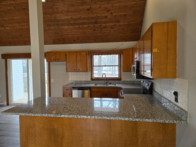 25885 Highway Ra, Pittsburg, MO 65724