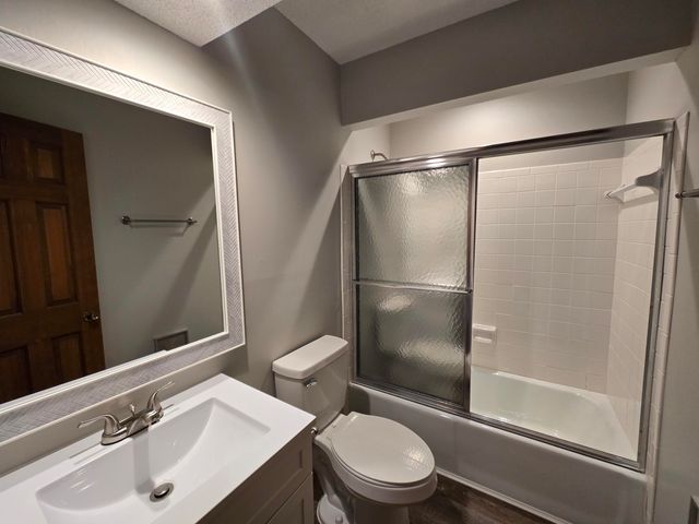 25885 Highway Ra, Pittsburg, MO 65724