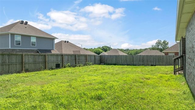 2009 Ridge Street, Gentry, AR 72734