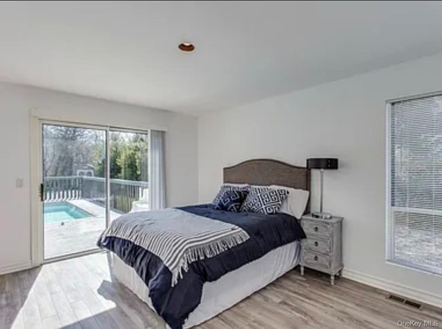 32 Lewis Road, East Quogue, NY 11942