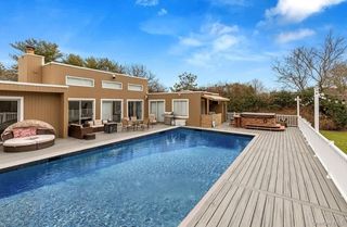 32 Lewis Road, East Quogue, NY 11942